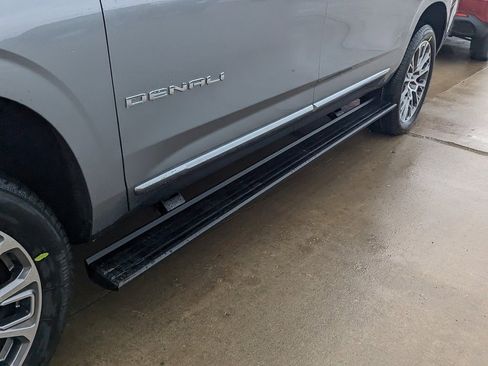 New 2026 GMC Yukon XL Denali w/ Denali Reserve Package image 11