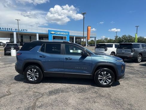 New 2026 Chevrolet Equinox LT w/ Convenience Package II image 2