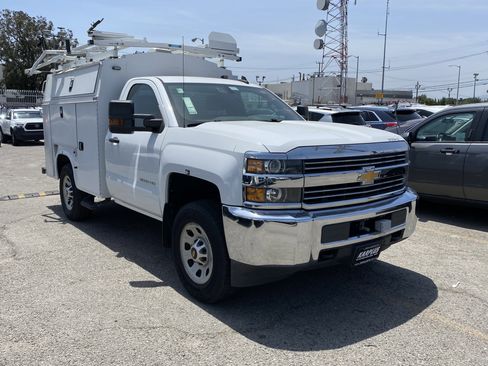 Used 2018 Chevrolet Silverado 3500 W/T w/ WT Convenience Package RWD image 6