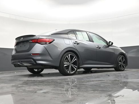 Used 2022 Nissan Sentra SR w/ Electronics Package FWD image 25