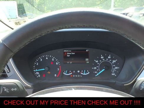 Used 2022 Ford Escape SE w/ SE Sport Appearance Package AWD/4WD image 15