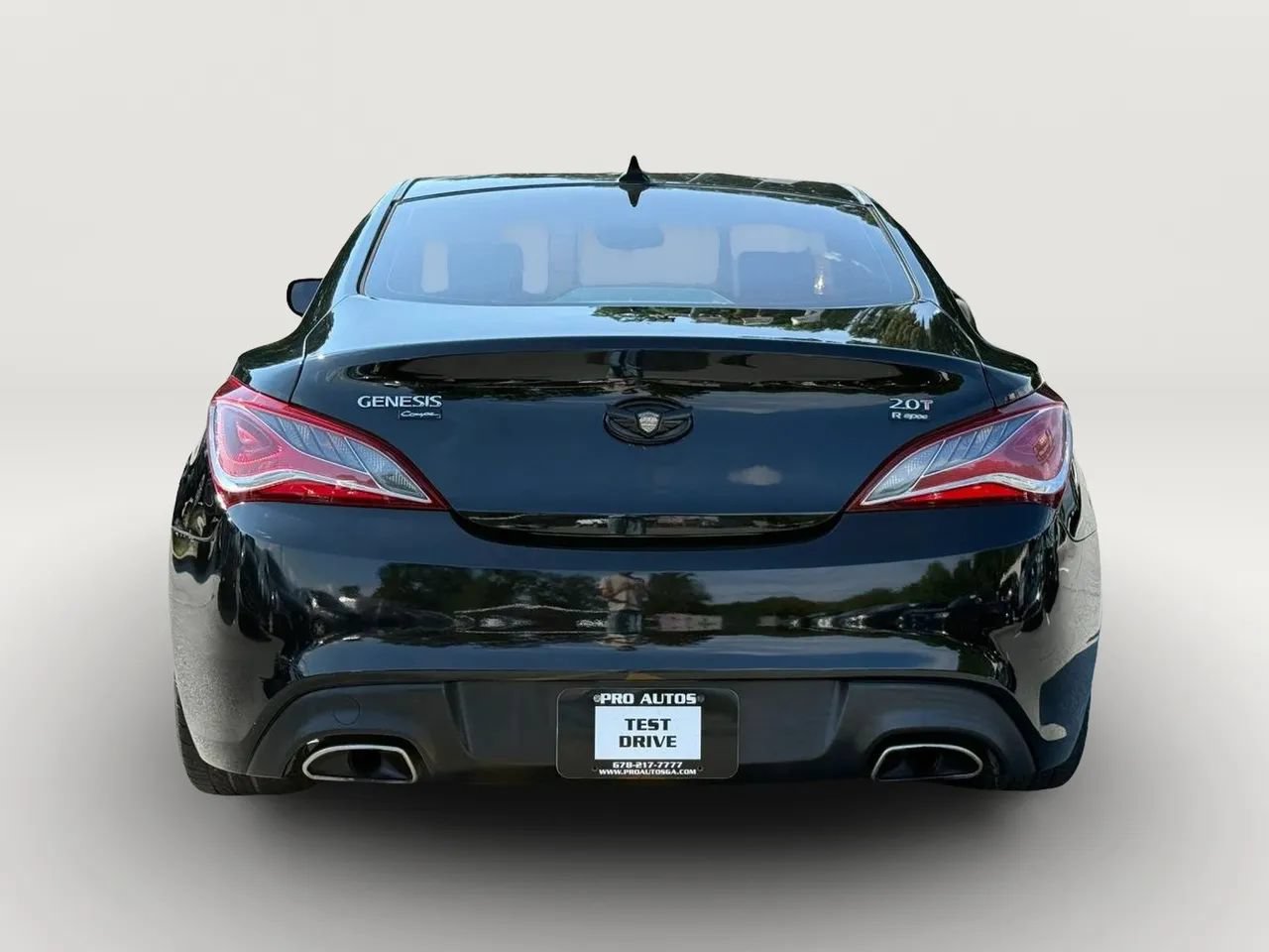 Used 2013 Hyundai Genesis 2.0T RWD image 17