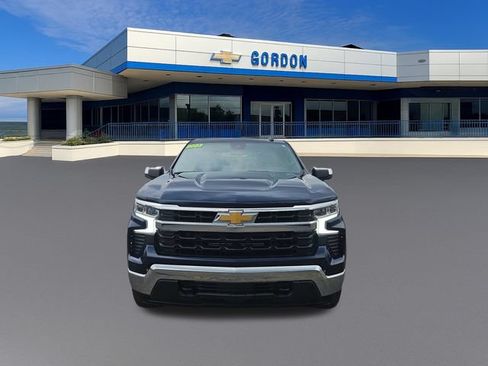 Used 2023 Chevrolet Silverado 1500 LT AWD/4WD image 9