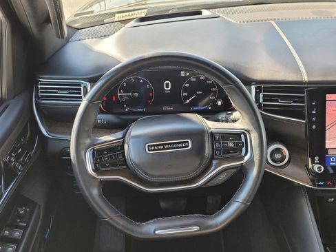 Used 2023 Jeep Grand Wagoneer L Series II AWD/4WD image 12