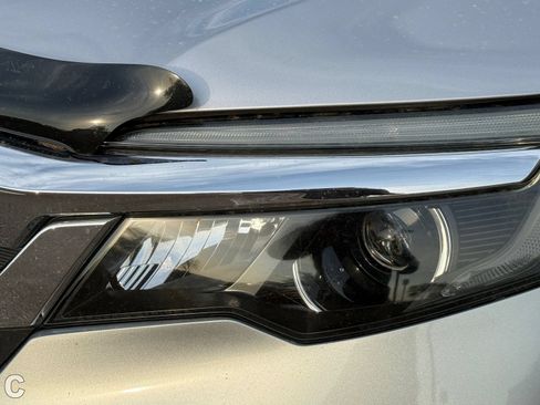 Used 2021 Honda Pilot EX image 16
