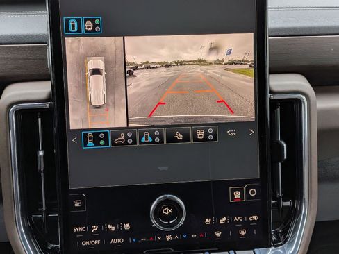 New 2026 GMC Yukon XL Denali Ultimate AWD/4WD image 18