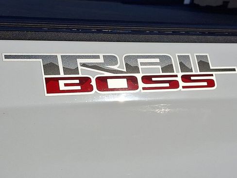 Used 2022 Chevrolet Silverado 1500 LT Trail Boss image 35