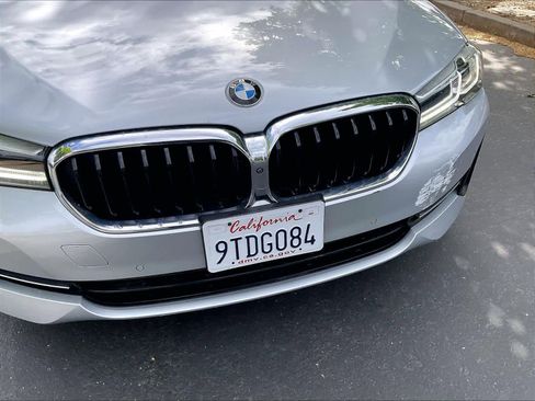 Used 2021 BMW 540i w/ Premium Package RWD image 31