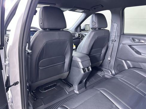 New 2026 Chevrolet Equinox LT w/ Convenience Package II image 56