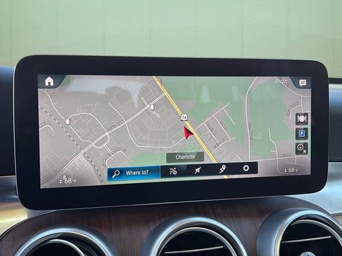 Used 2020 Mercedes-Benz GLC 300 4MATIC image 48