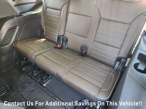 New 2026 GMC Yukon Denali Ultimate w/ LPO, Floor Liner Package AWD/4WD image 24