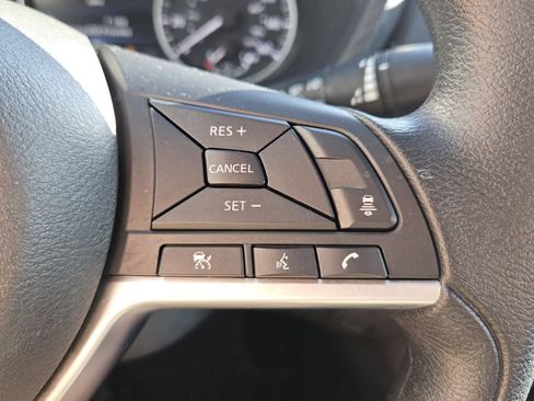 Used 2024 Nissan Sentra SV FWD image 13