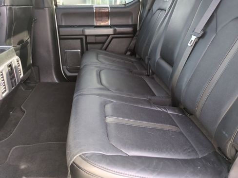 Used 2015 Ford F150 Platinum w/ Equipment Group 701A Luxury image 20