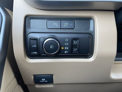 Used 2023 Ford F250 XLT image 44