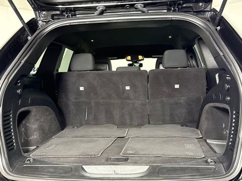 Used 2017 Jeep Grand Cherokee Laredo w/ Quick Order Package 23E image 13