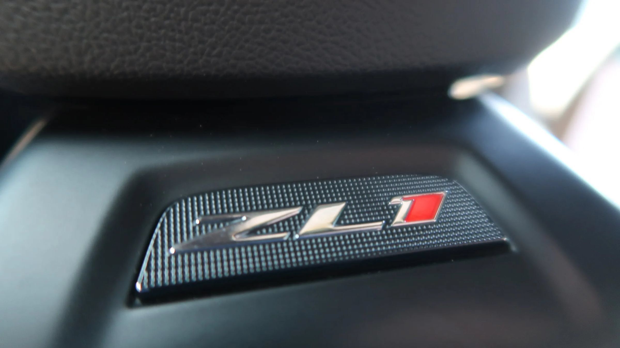 Used 2018 Chevrolet Camaro ZL1 RWD image 39