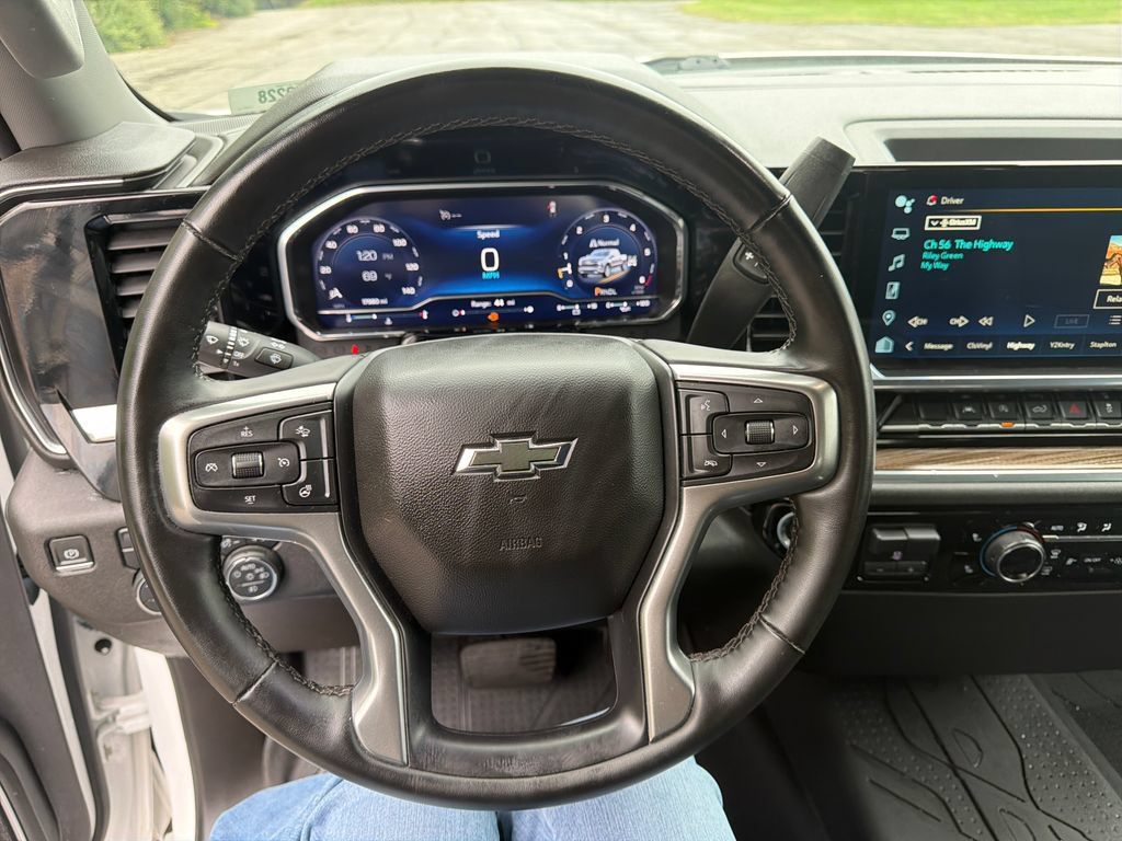 Used 2024 Chevrolet Silverado 1500 RST w/ Max Trailering Package AWD/4WD image 15
