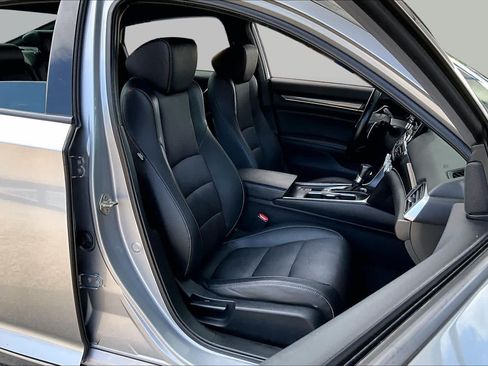 Certified 2019 Honda Accord Sport image 9