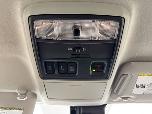 Used 2021 Toyota 4Runner SR5 AWD/4WD image 6