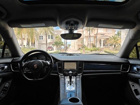 Used 2015 Porsche Panamera S w/ Premium Package image 71