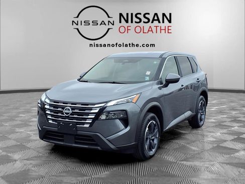 Used 2025 Nissan Rogue SV FWD image 1