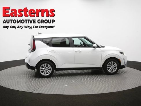 Used 2023 Kia Soul LX FWD image 42