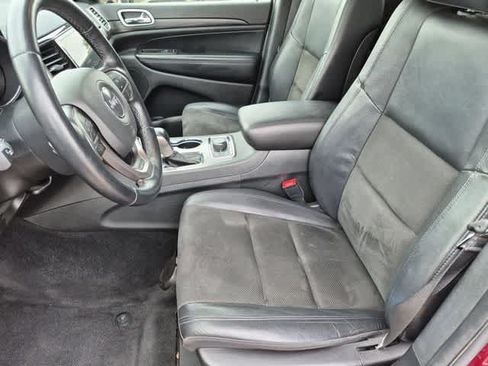 Certified 2022 Jeep Grand Cherokee Laredo X AWD/4WD image 16