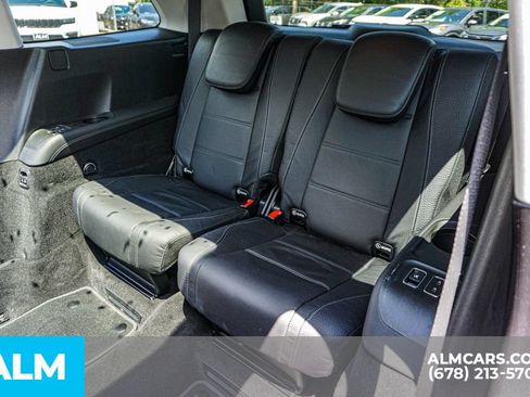 Used 2024 Mercedes-Benz GLS 450 4MATIC image 22
