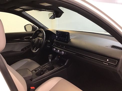 Used 2025 Honda Civic Sport Touring image 16