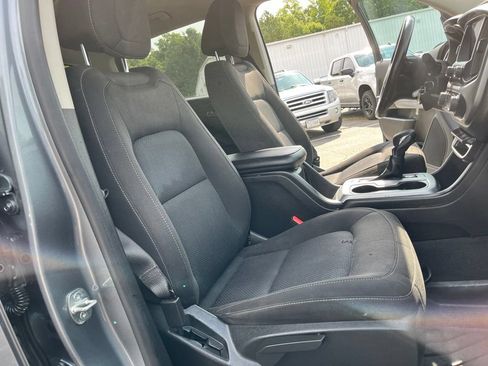 Used 2022 Chevrolet Colorado LT w/ LT Convenience Package AWD/4WD image 29