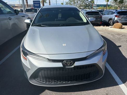 Used 2021 Toyota Corolla LE w/ Carpet Mat Package (TMS) FWD image 30