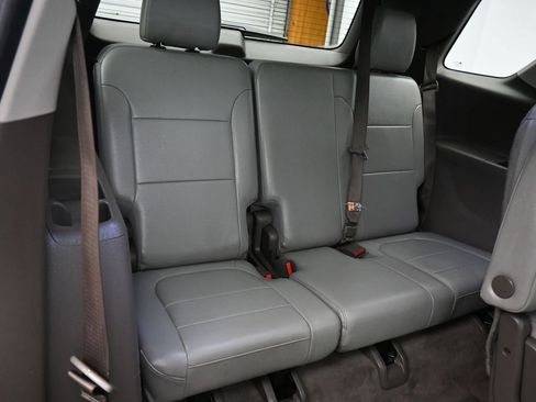 Used 2019 Chevrolet Traverse LT w/ LT Premium Package AWD/4WD image 48