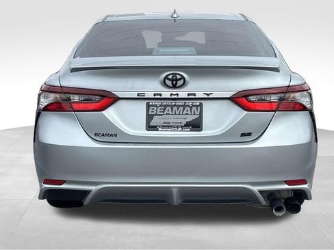 Used 2024 Toyota Camry SE image 6
