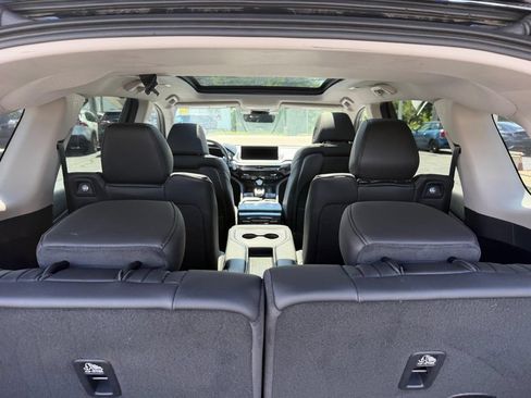 Used 2024 Acura MDX SH-AWD image 24