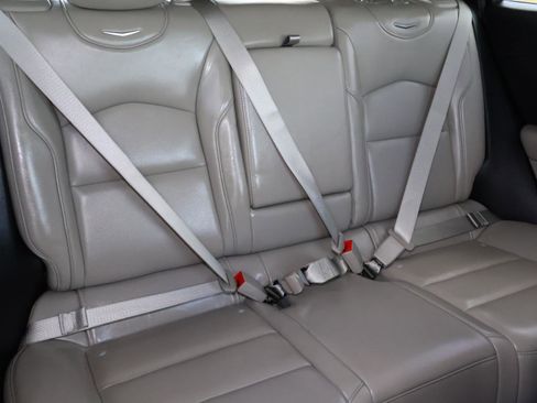 Used 2019 Cadillac XT4 Premium Luxury image 23