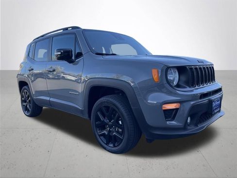 Used 2022 Jeep Renegade Altitude w/ Convenience Group image 3