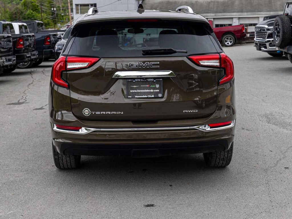 Used 2023 GMC Terrain Denali AWD/4WD image 5