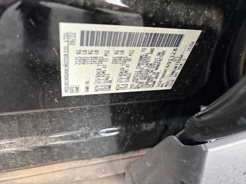 Used 2023 Nissan Rogue SV image 9