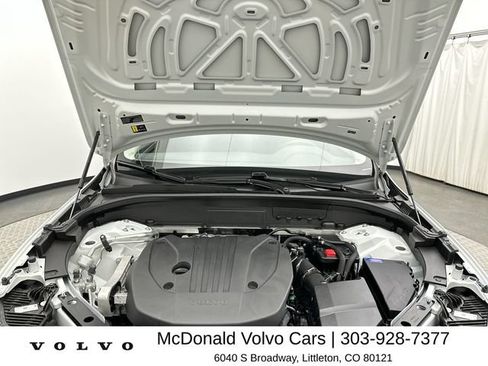 Certified 2025 Volvo XC60 B5 Plus w/ Climate Package AWD/4WD image 26