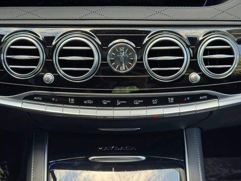Used 2020 Mercedes-Benz Maybach S 560 4MATIC image 36