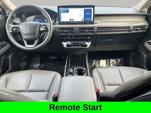 Used 2025 Lincoln Corsair FWD w/ Equipment Group 101A image 8