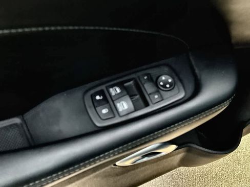 Used 2022 Dodge Challenger R/T w/ Plus Package image 23