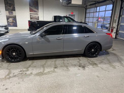 Used 2016 Cadillac CT6 Luxury image 1