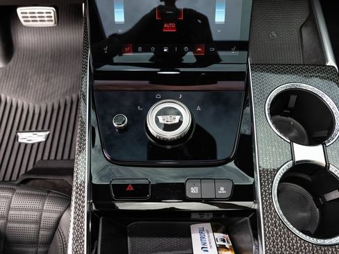 Used 2025 Cadillac Escalade V w/ LPO, Floor Liner Package AWD/4WD image 40