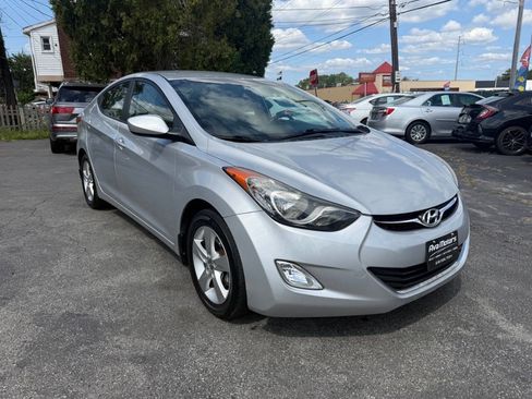 Used 2013 Hyundai Elantra GLS w/ Preferred Pkg image 5