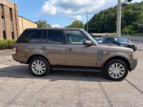 Used 2011 Land Rover Range Rover Supercharged AWD/4WD image 4