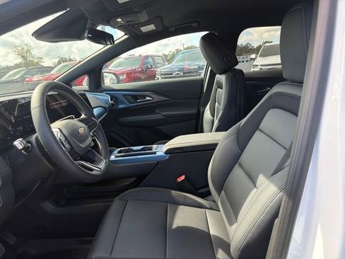 New 2026 Chevrolet Equinox EV LT image 20