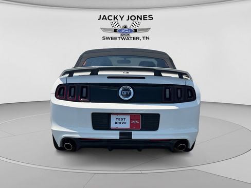 Used 2013 Ford Mustang GT Premium w/ Electronics Pkg RWD image 4