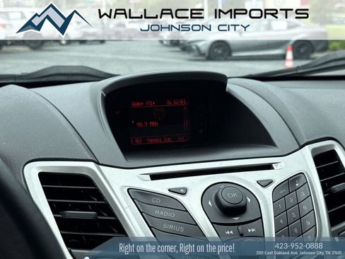 Used 2012 Ford Fiesta SES FWD image 21