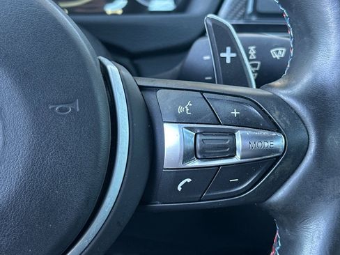 Used 2015 BMW M4 Convertible image 27